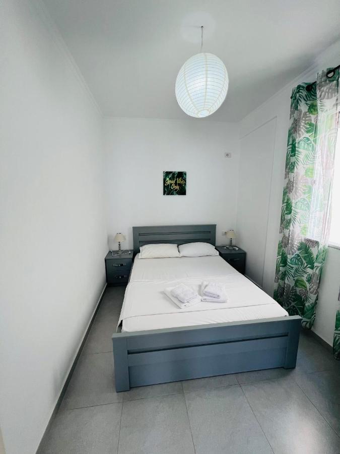 Terrace View Apartments ซารานเดอ ภายนอก รูปภาพ